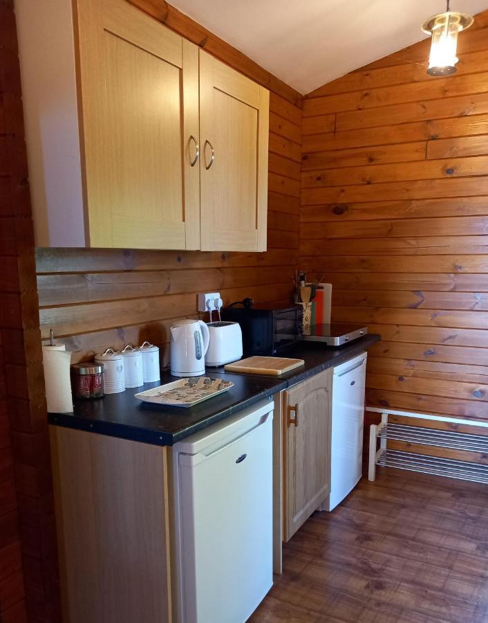 Captain'S Cabin Mynytho 外观 照片