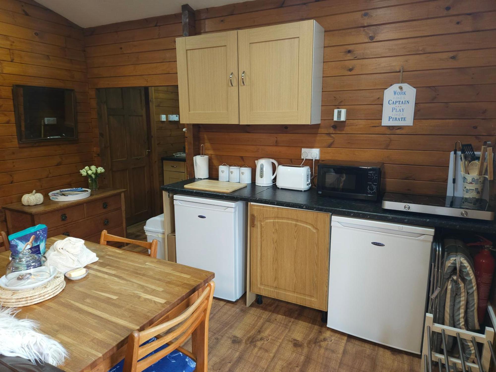 Captain'S Cabin Mynytho 外观 照片